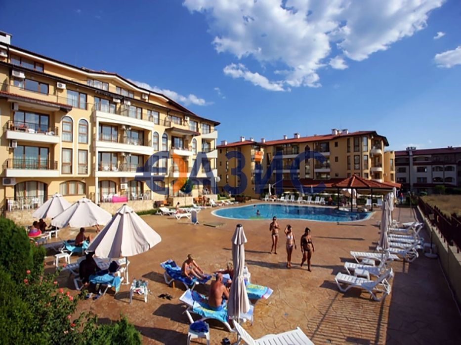 Продава се Двустаен апартамент в Свети Влас - 65 кв.м за 1277 €/кв.м - Снимка #10