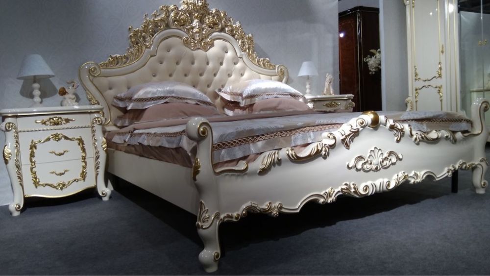 Спальный гарнитур и сервант