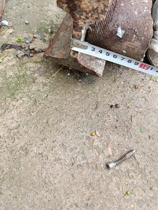 Продам рельс по 6 метров