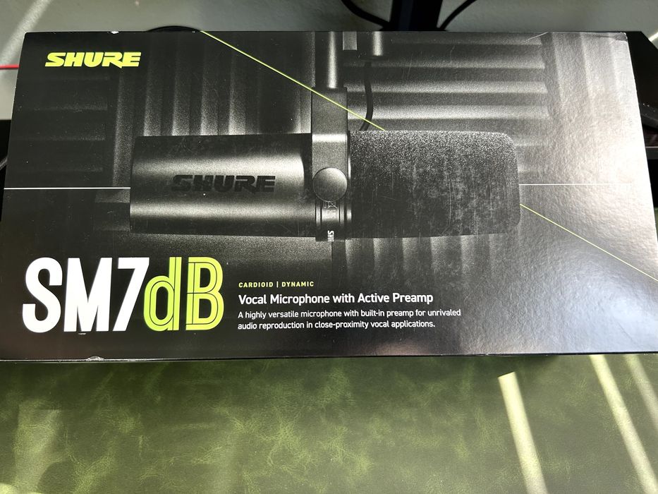 Студиен Микрофон Shure SM7B XLR