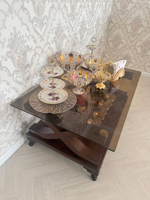 Продаётся журнальный стол