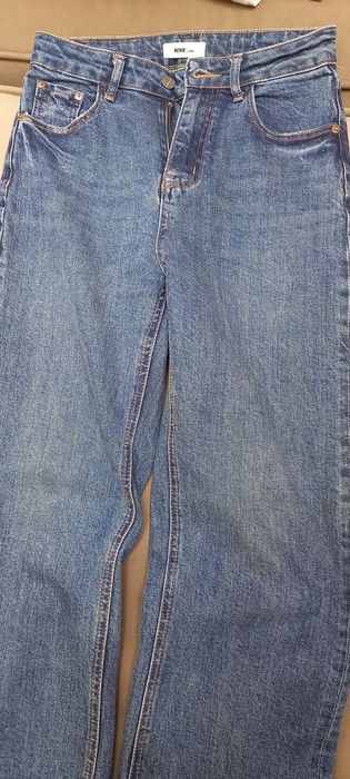 Продам джинсы,брюки