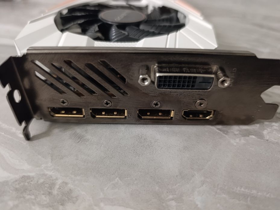 GTX 1080 TI Gigabyte