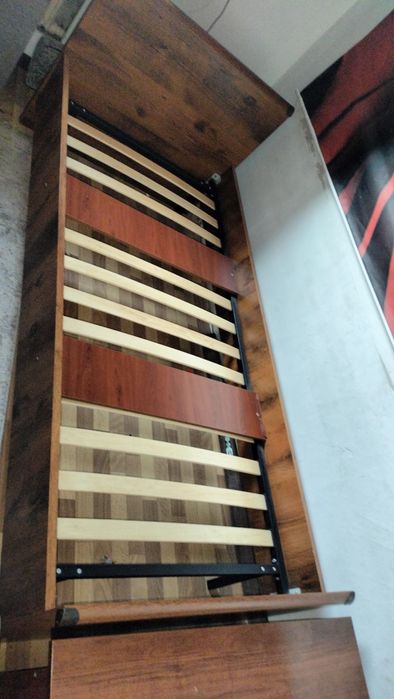 Кровать полуторка из дерева (массив)