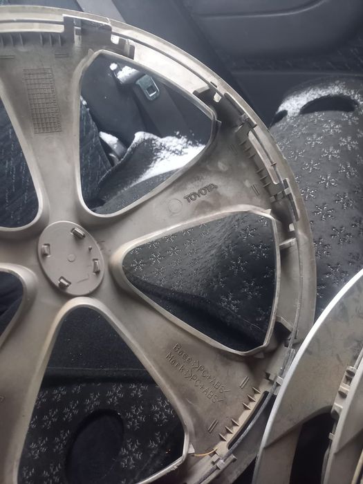 Продам  калпак для тойота р15 4шт