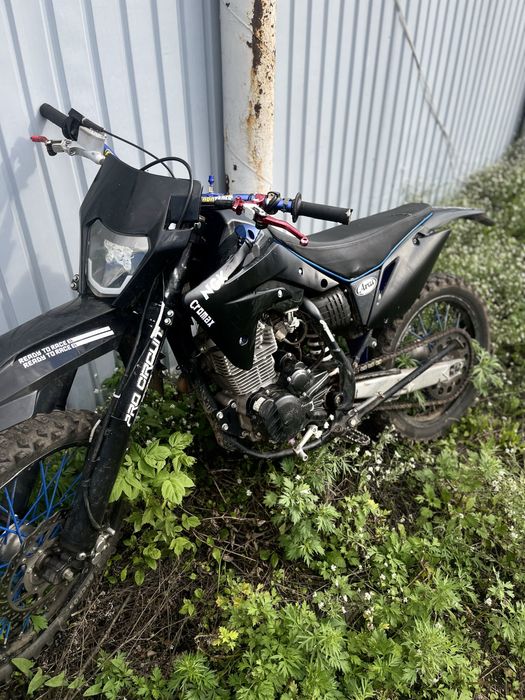 Срочно продам эндуро 300куб