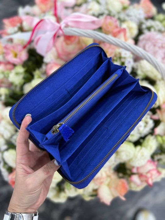 Женский кошелек из натуральной кожи.