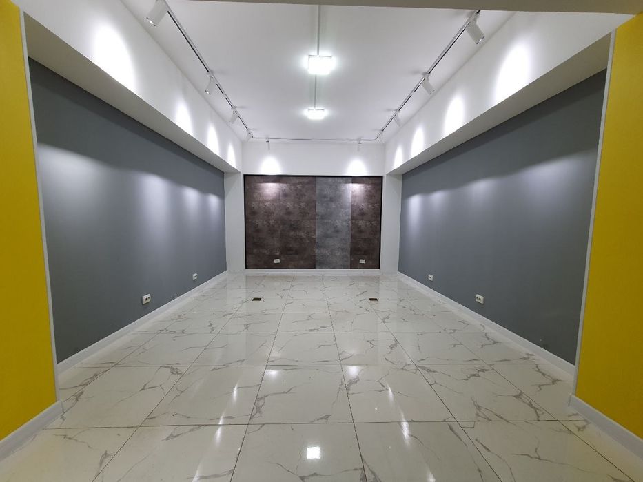 Аренда помещения под офис ЦУМ / Книжный Мир Ц-7