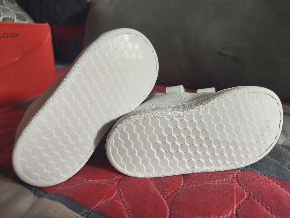 Маратонки Адидас 22номер