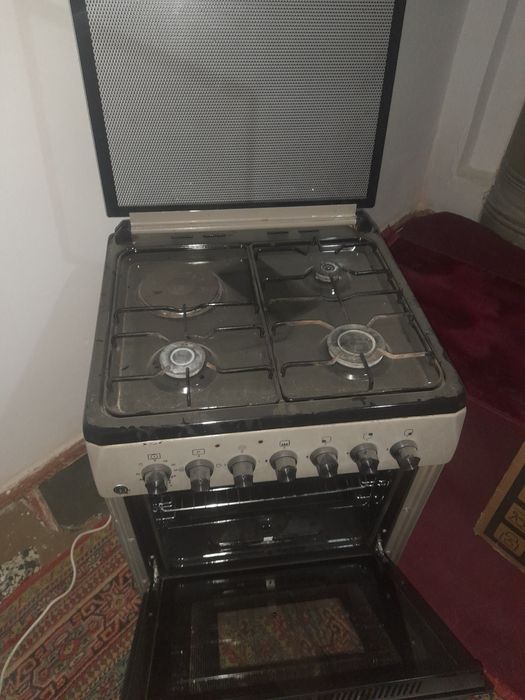 Gaz plitasi sotiladi