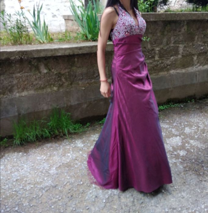 Официална,бална  рокля на марката  MAGIC NIGHTS