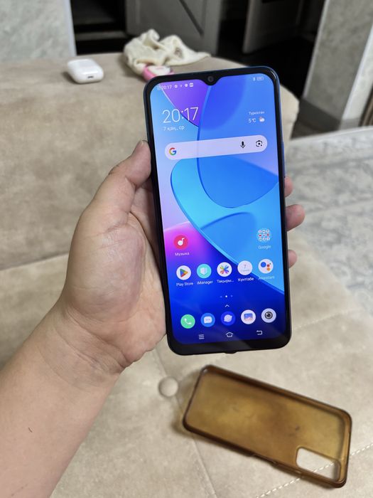 Телефон vivo y21