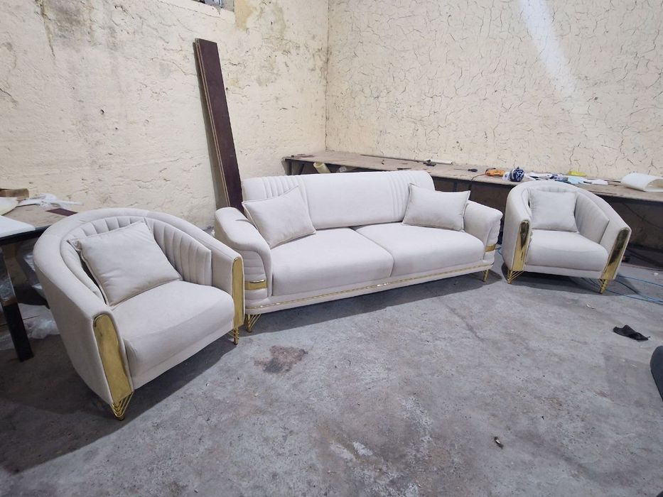 Myaxkiy mebel mexmonxona uchun