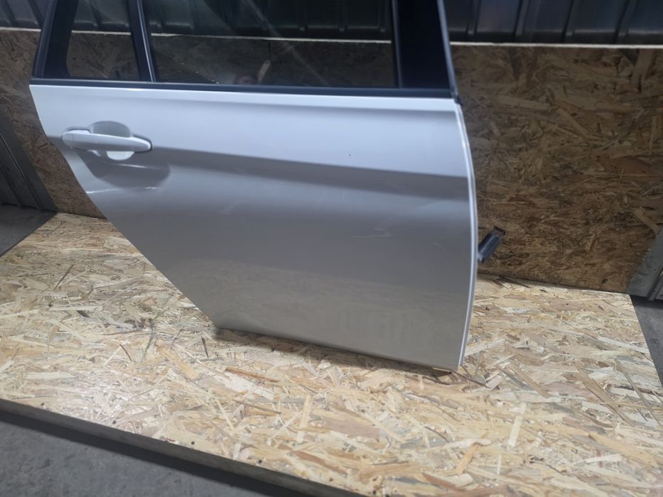 Ușă dreapta spate BMW Seria 3 F31 Touring A300 Alpine White – completă