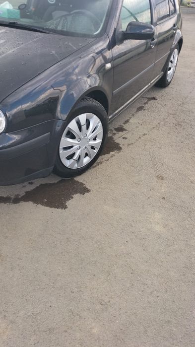 Vând golf IV 1.4 benzină