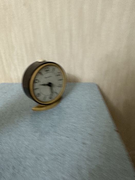 Совесткий рабочий будильник
