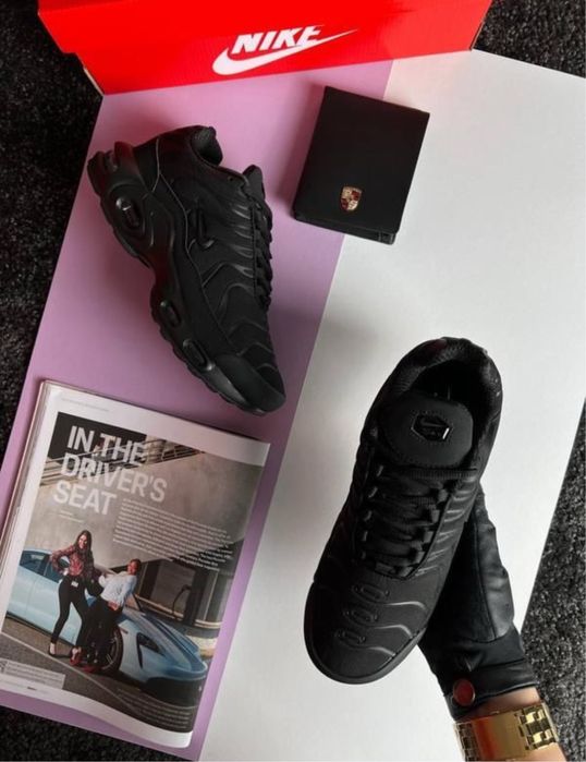 Налични Nike TN дамски маратонки