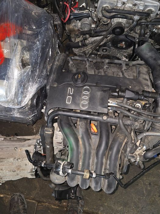 Двигатель с Ауди  А4 в6 ALT