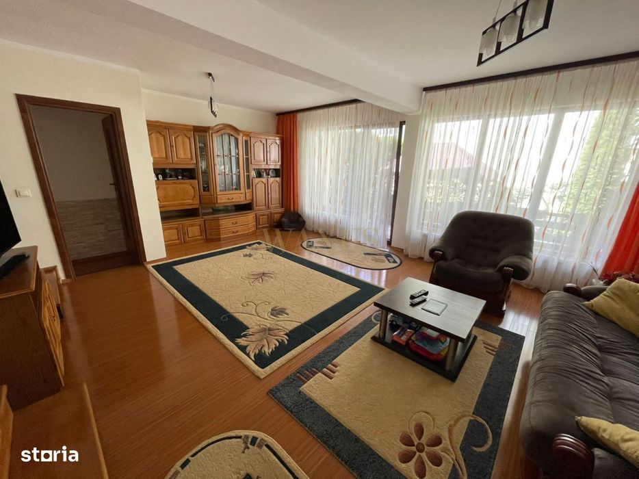 Casa, zona parcul Municipal “Regele Mihai I”