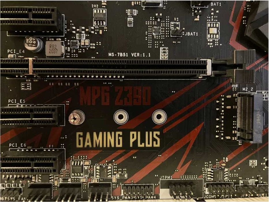 Процесор и дъно Intel Core i5 9600K + MSI Z390 Gaming Plus