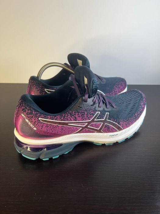 Asics GT-2000 9 - оригинални маратонки. EU40,5