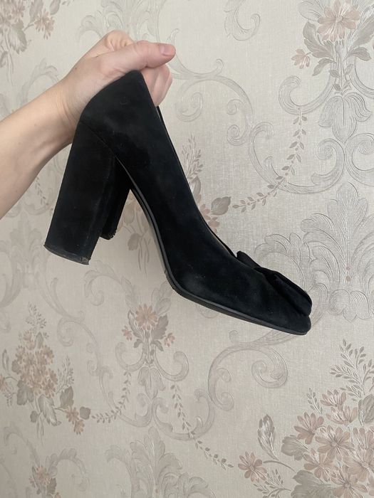 Туфли замшевые на каблуке