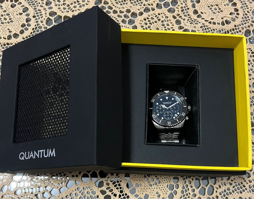 Мъжки часовник QUANTUM