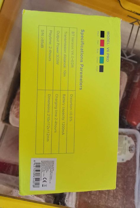 Boxa portabila Bluetooth V6 PRO, Radio FM, autonomie 4 ore, negru