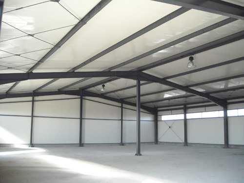 Vand hala metalica completa sau doar structura metalica