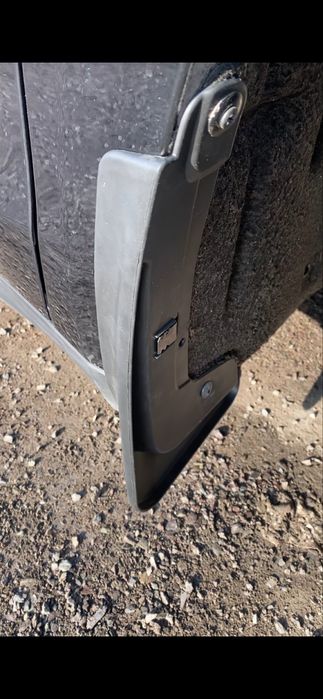 Брызговики Хончи Hongqi Eqm5