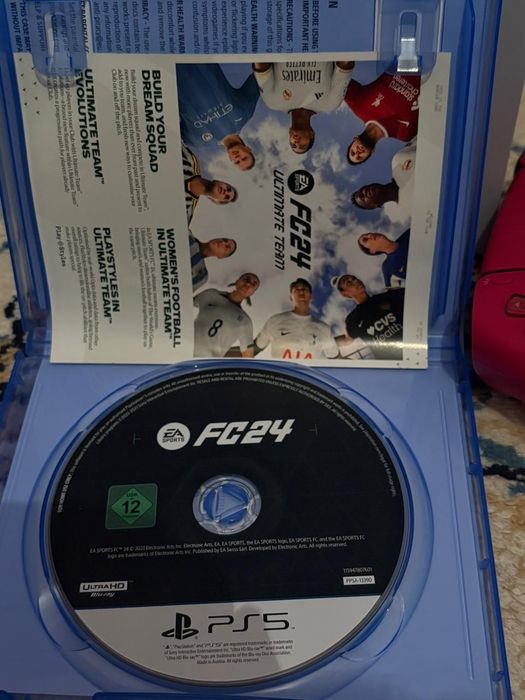 Плейстейшн 5 +джойстик 2 +диски