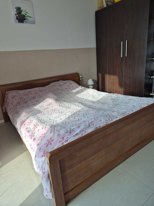 Легло с матрак напълно запазаено, дървено 140/200 Бургас, кв. Сарафово