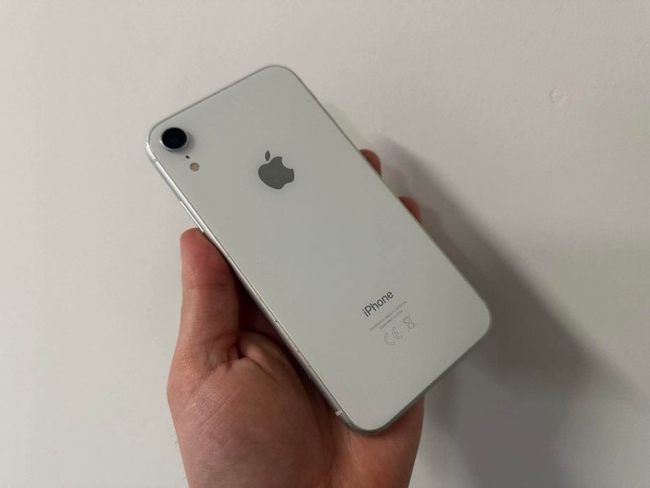 iPhone         Xr