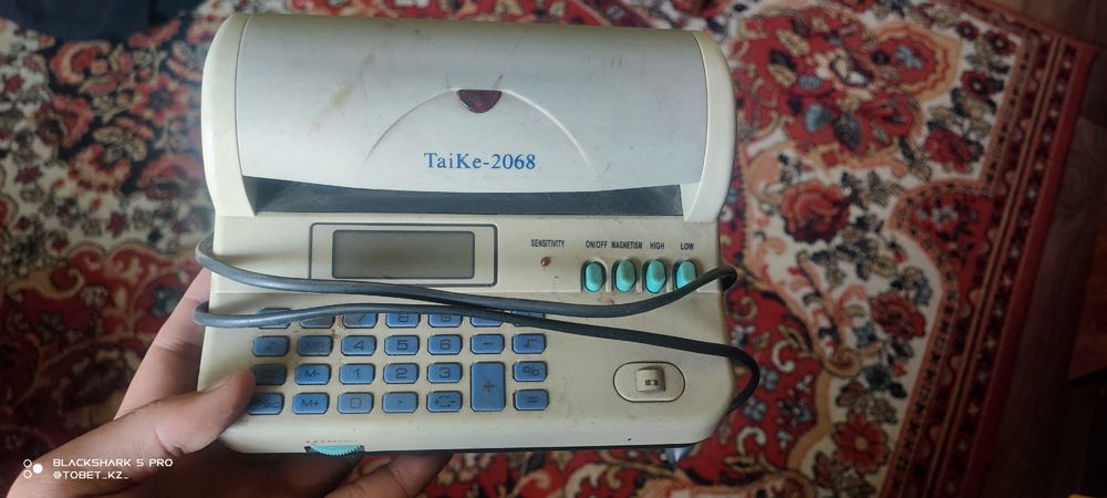 детектор купюр+калькулятор