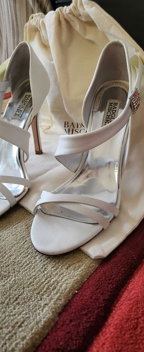 Badgley Mischka sandale/pantofi