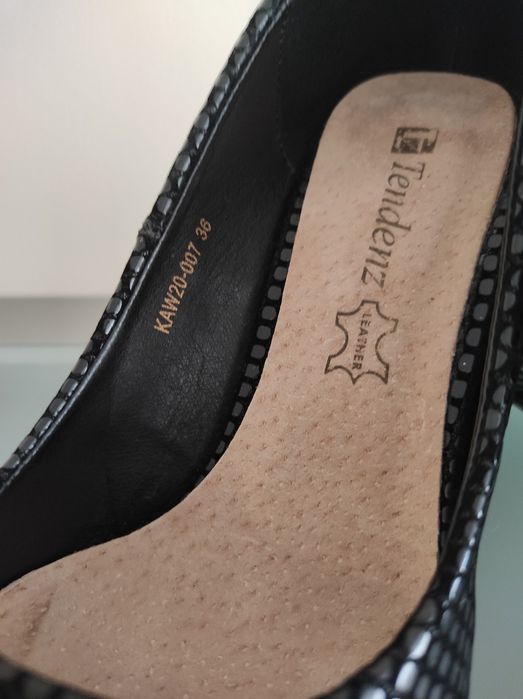 Дамски обувки Tendenz