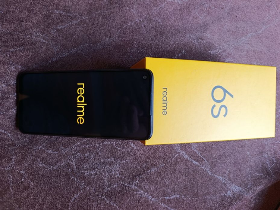 Realmi 6S запазен