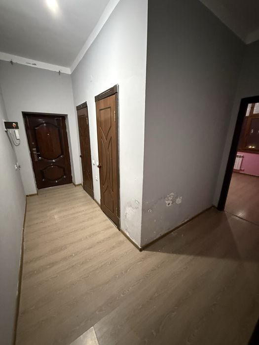 Termiz sh, kapalak dom qarshisida ijaraga kv, 2 qavatda