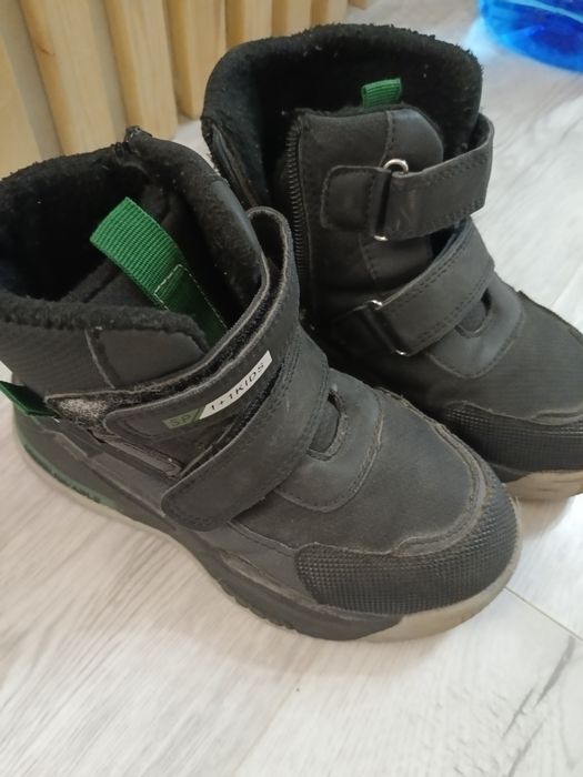 Продам ботинки на мальчика