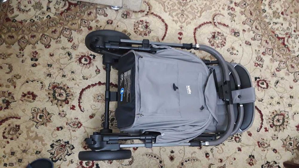 Продам детскую коляску бренда Kidilo. (новая)