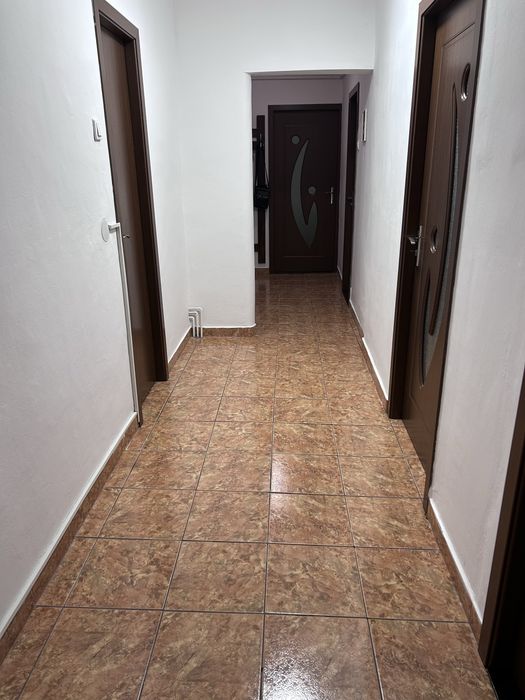 Apartament cu 3 camere