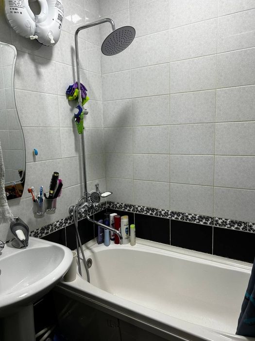 Продаётся Своя 2/2/4 массив Водник-2.