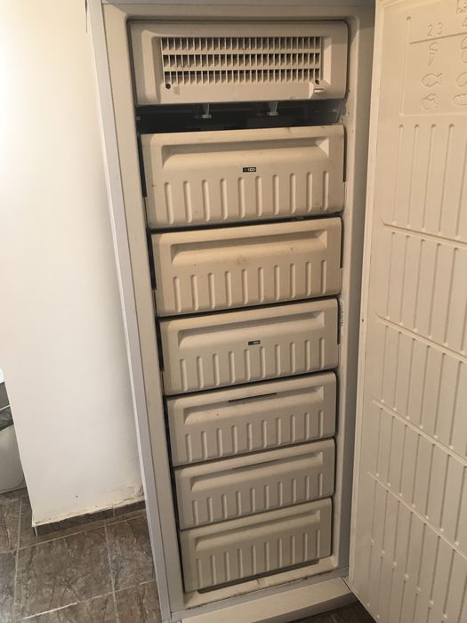 Морозильник 6-ти полочный