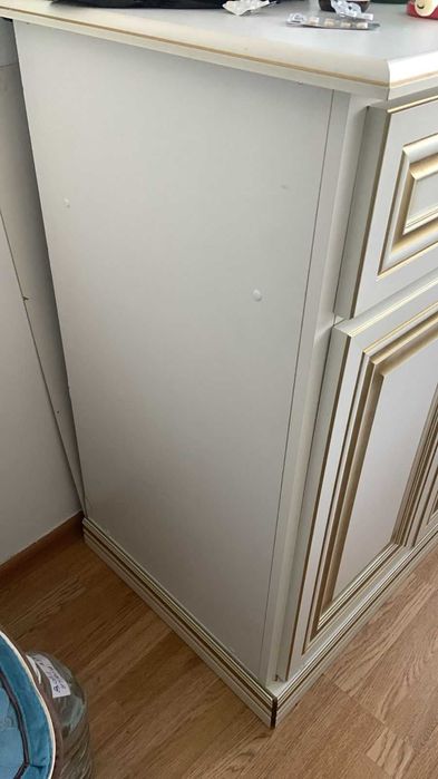 Комод, белый цвет