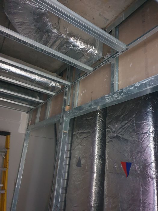 Oferim servicii de curățenie și renovare la cele mai avantajoase pretu