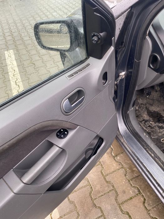 Ford Fiesta 1.4 benzina