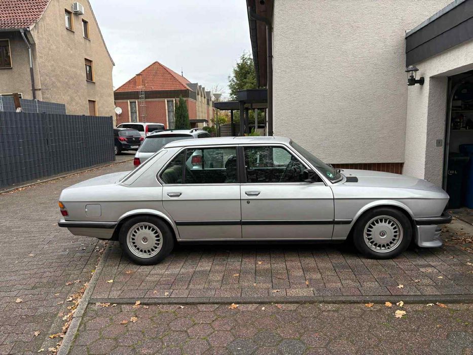 BMW 5 Series 1986 — imagine 5