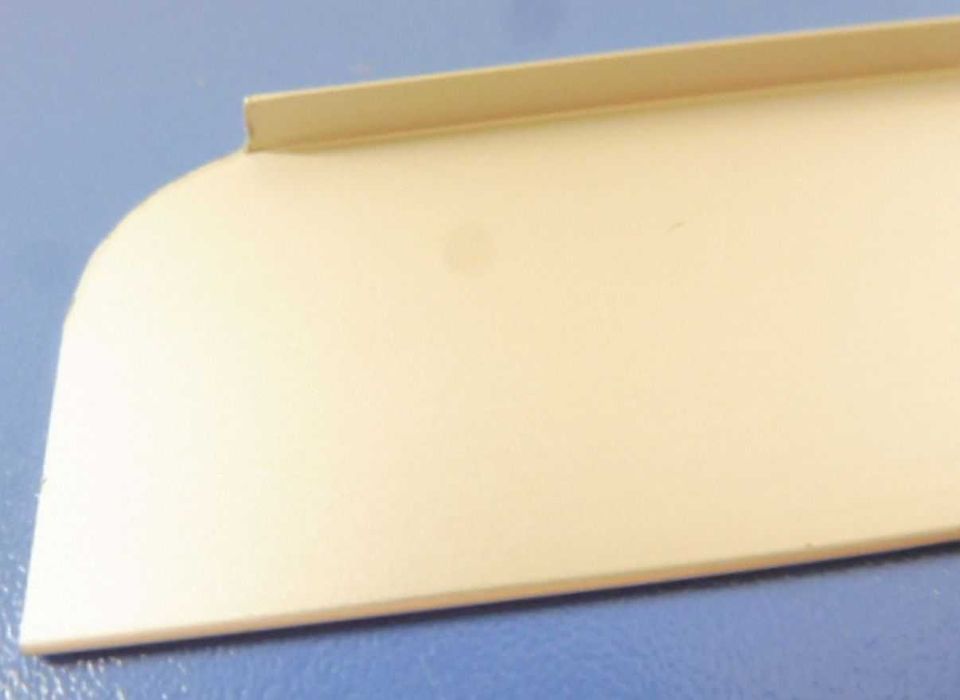 Муфа / Редуктор за въздуховод  Ø100 /Ø110; Лайсна за плот, 28 мм/60 мм