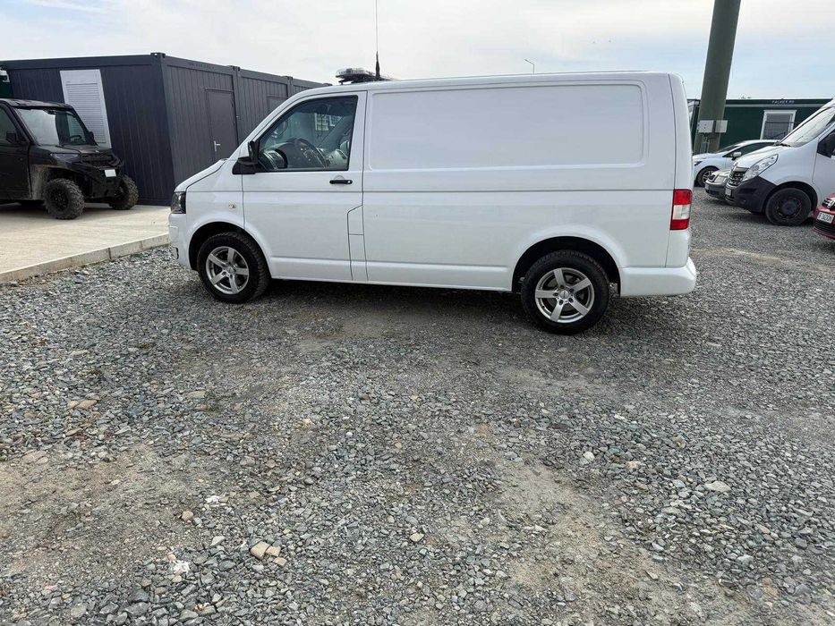 VOLKSWAGEN Transporter 0 — imagine 3