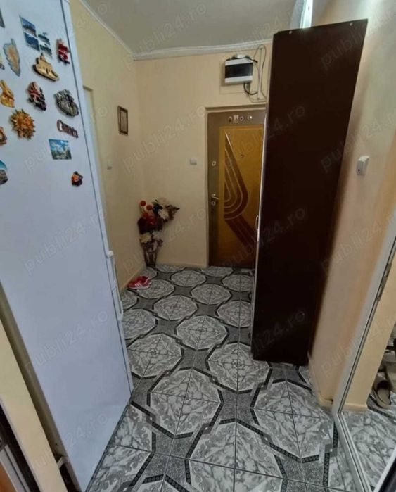 Apartament 3 camere, ultracentral, 2 balcoane, Panciu, etaj 4/4